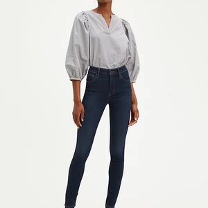 Levi’s 720 High Rise Super Skinny Jeans Sz 24 (New without tags)